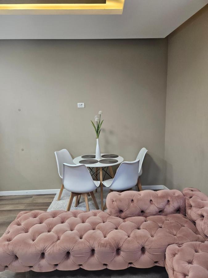 Laci Lak Premium Apartment Oradea Ngoại thất bức ảnh